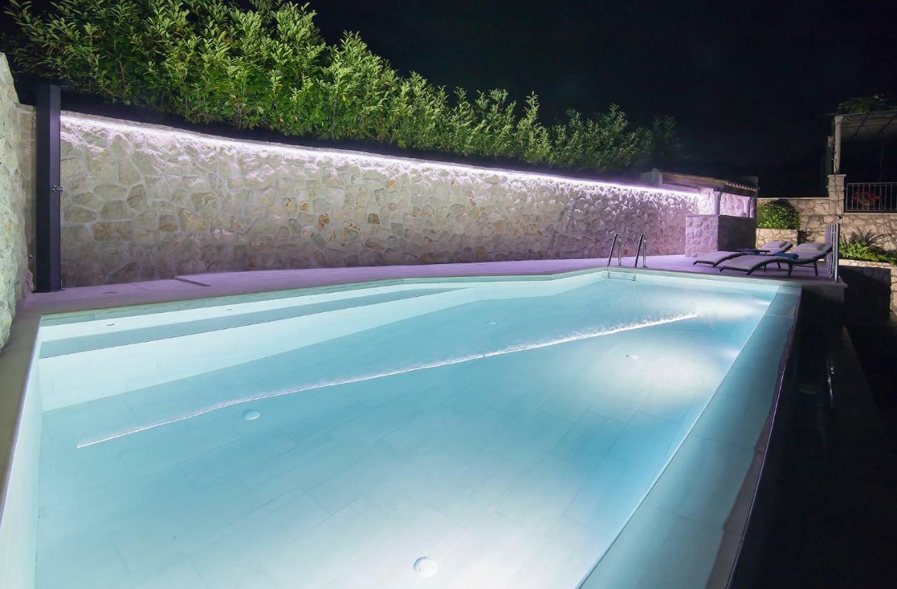 Apartment Moretic Gromača エクステリア 写真